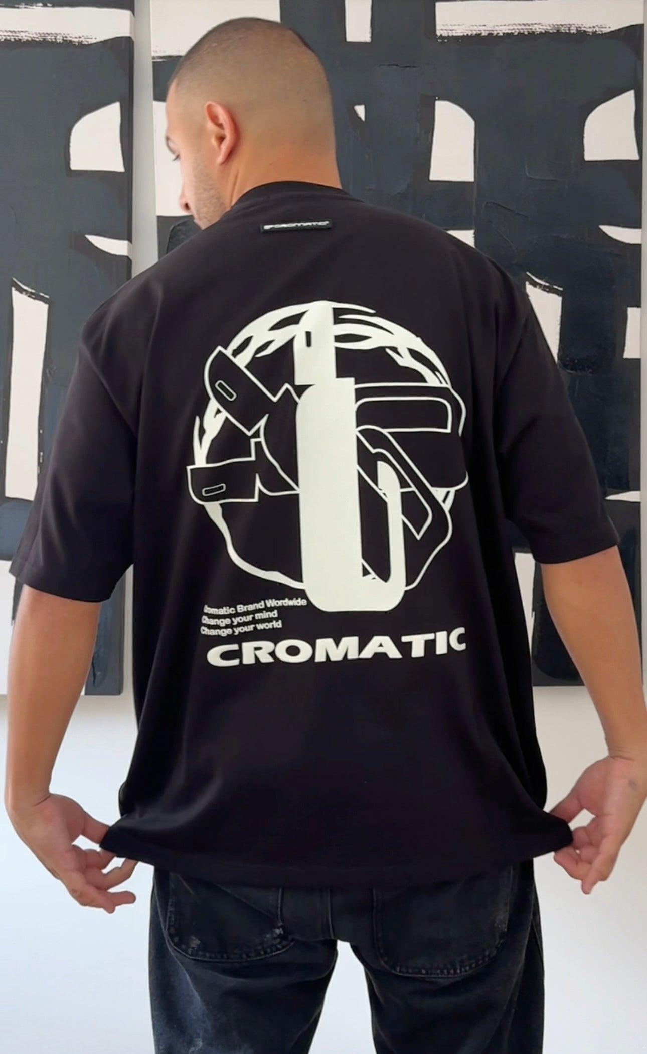 CAMISETA CROMATIC TRINITY NEGRO