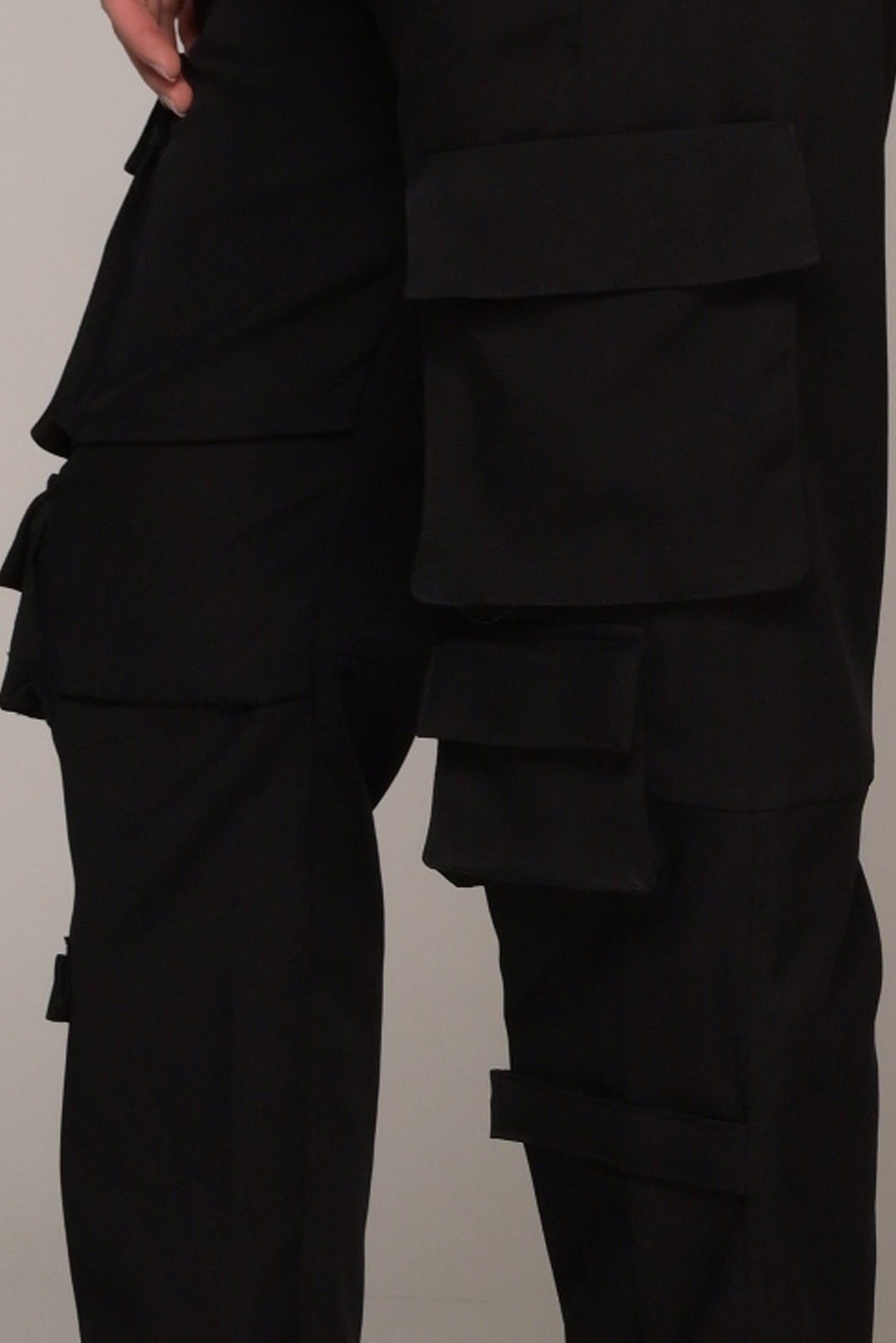 CARGO MACETO JOTA NEGRO UNISEX