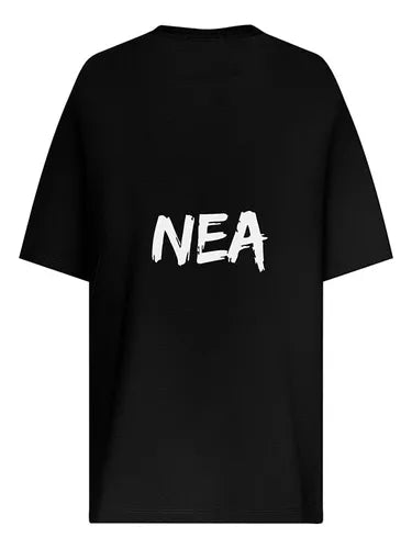CAMISETA NEA OVERSIZE AMARANTO NEGRA