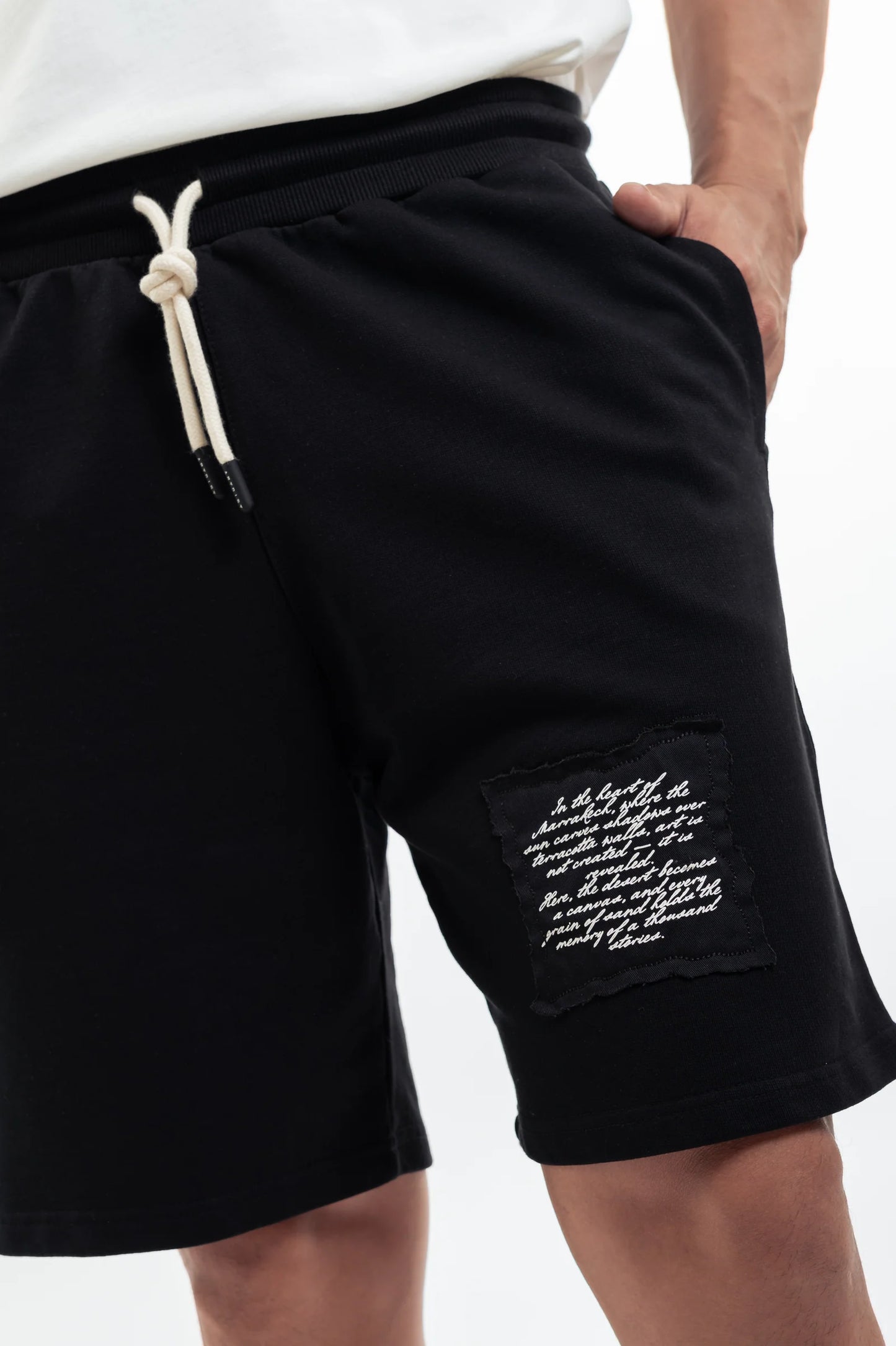SHORT ARTDIST RATIO BLACK