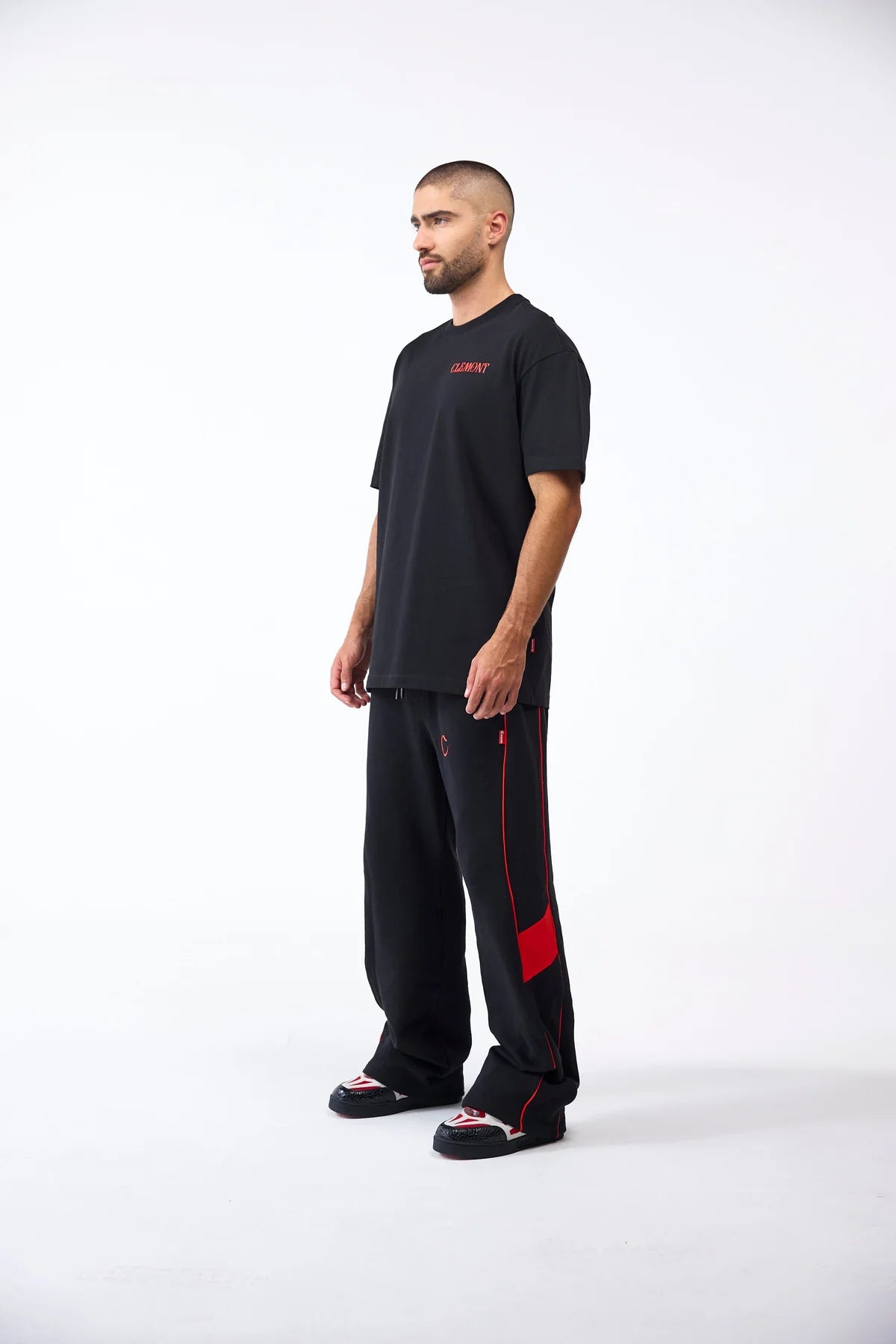 CAMISETA CLEMONT OMISSIONE NEGRO