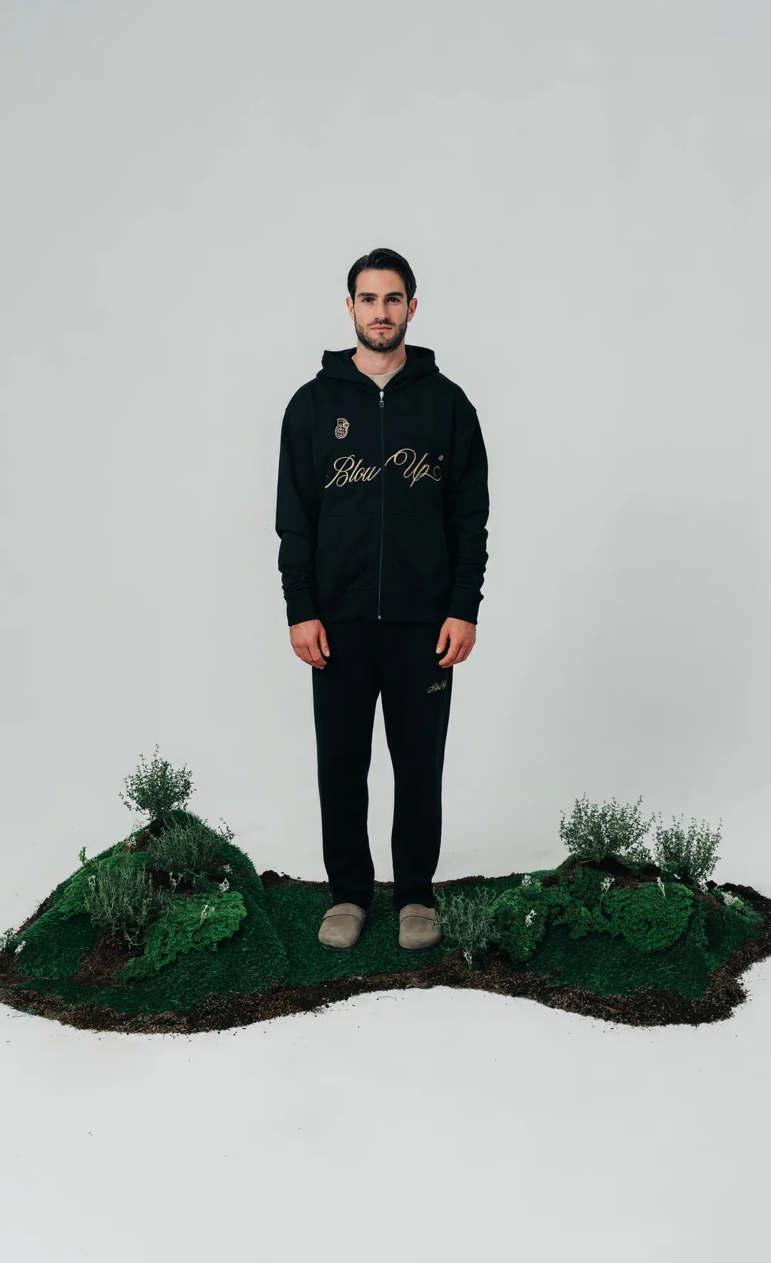 BUZO BLOW UP BLACK HOODIE B45-1100