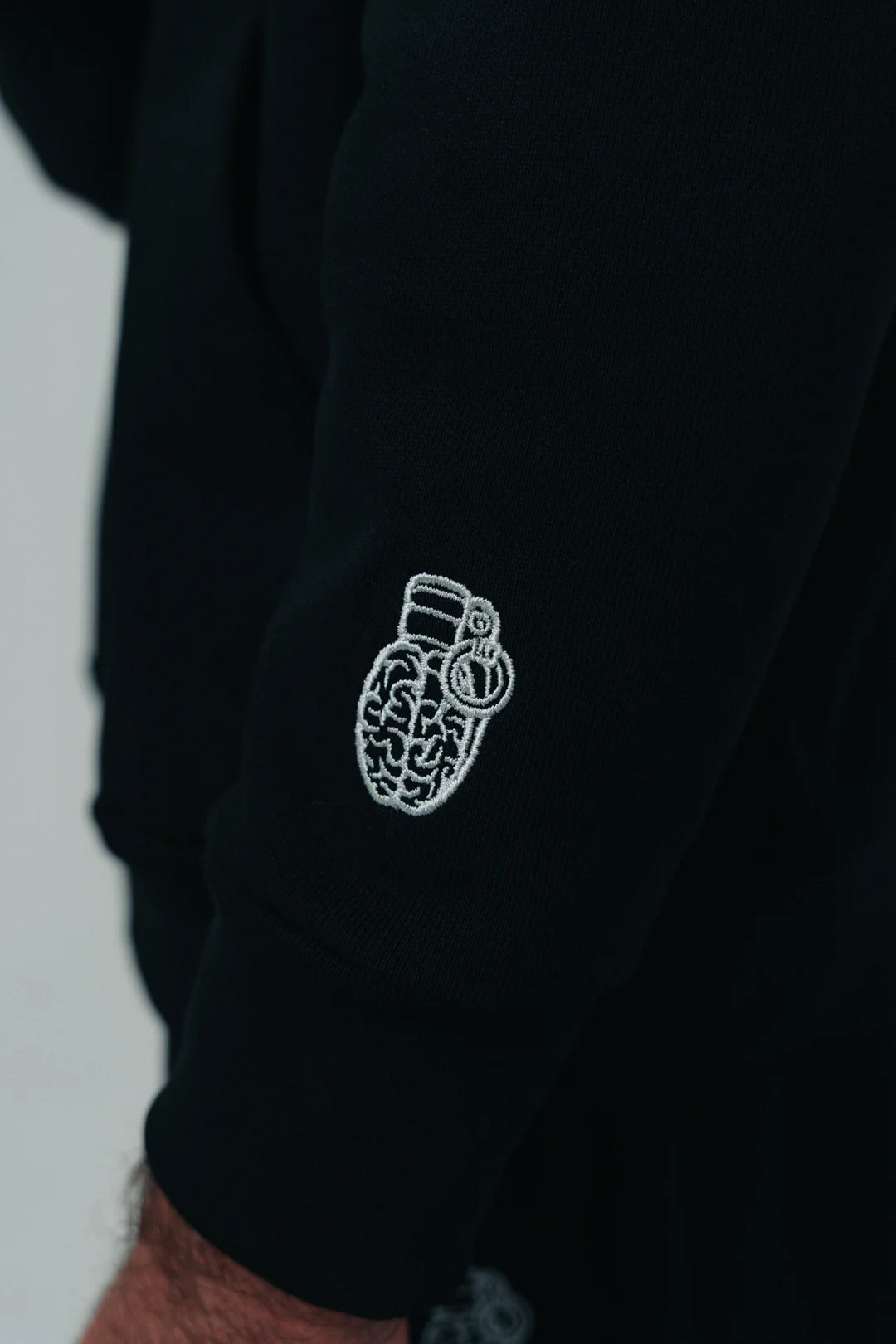 HOODIE BLOW UP BLACK B33-1100