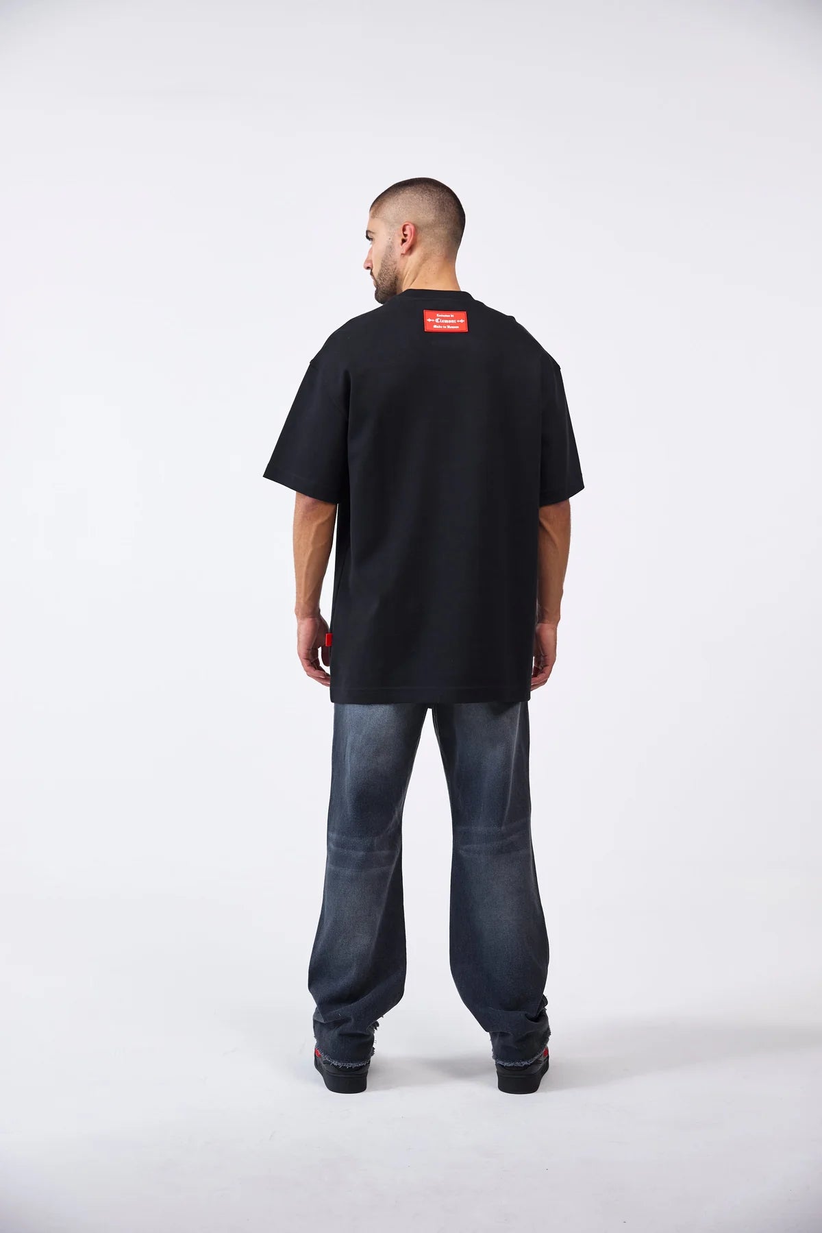 CAMISETA CLEMONT OVERSIZED METAMORFOSI NEGRO