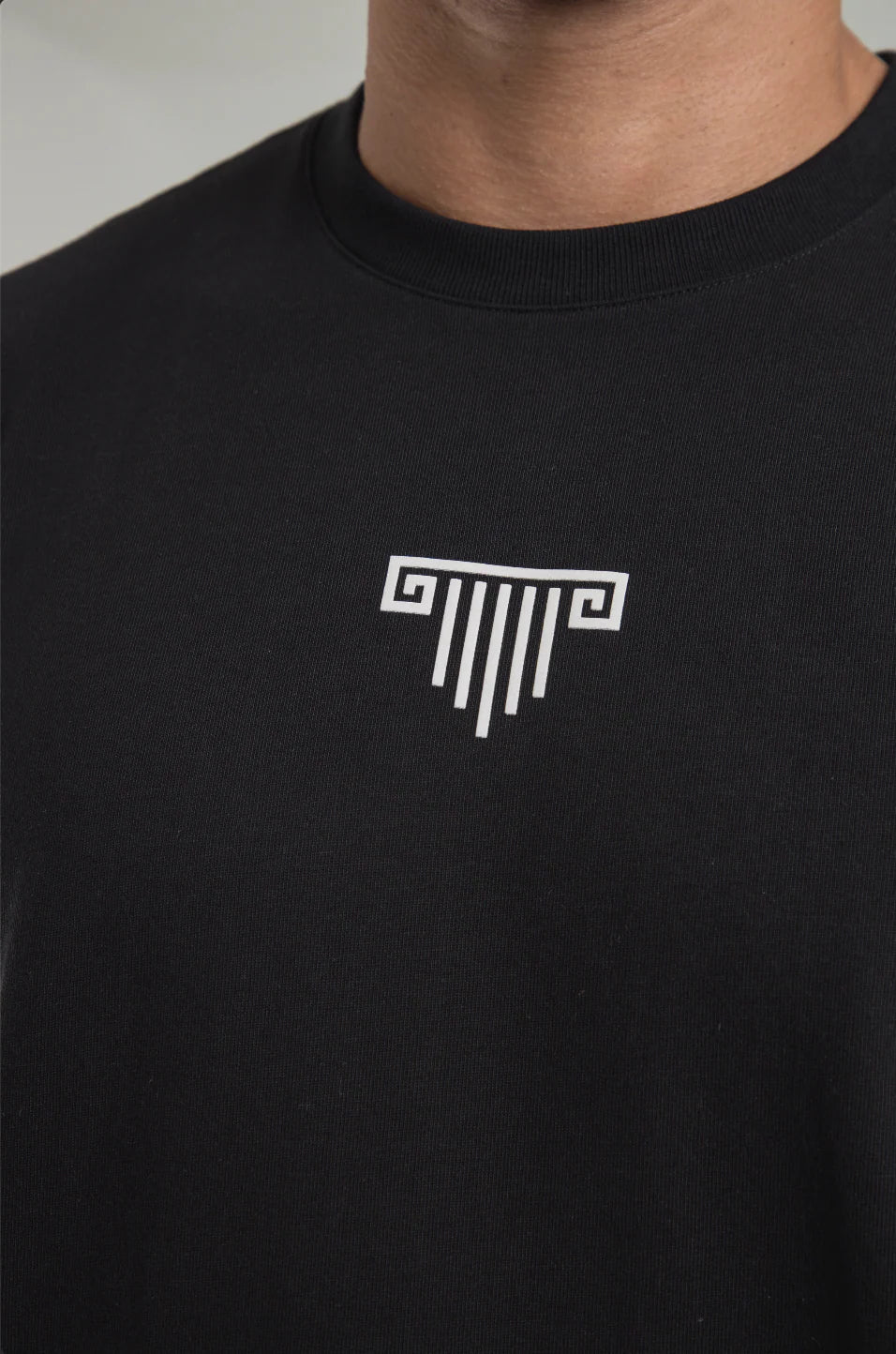 CAMISETA ARTDIST ESSENCE BLACK
