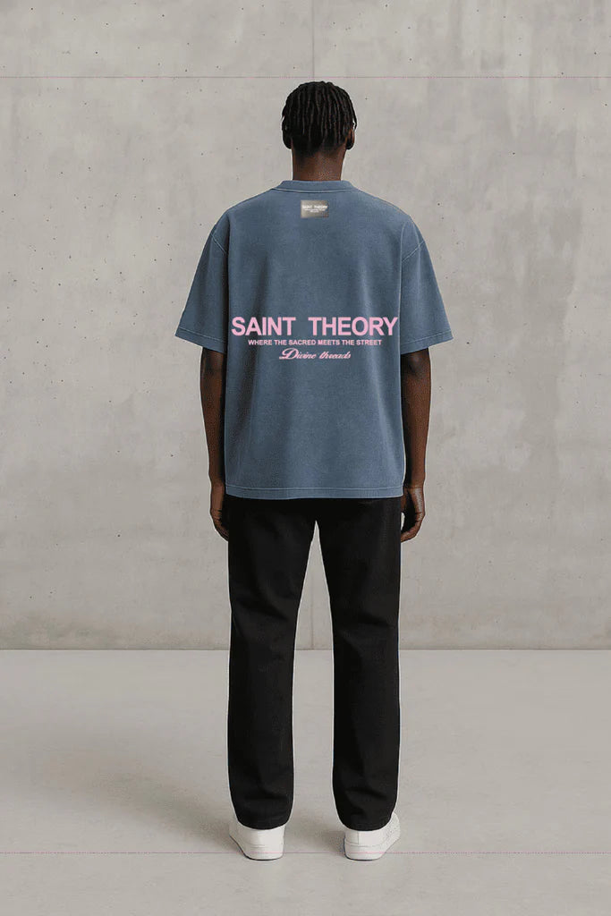 CAMISETA OVERSIZED SAINT THEORY HILOS DIVINO GRIS DESVANECIDO ROSA