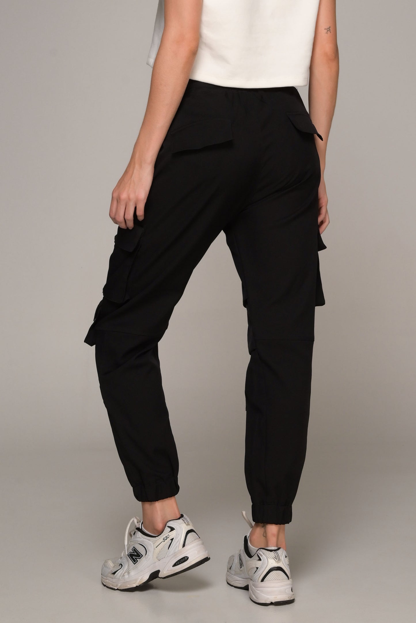 CARGO MACETO JOTA NEGRO UNISEX