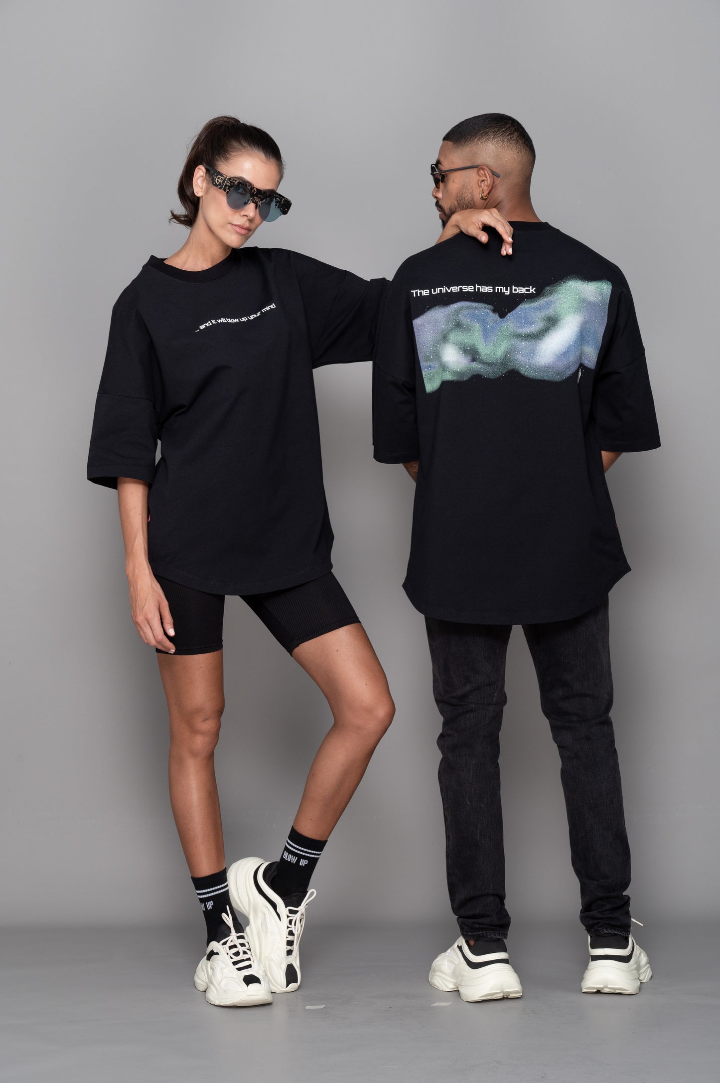 CAMISETA BLOW UP OVERSIZE THE UNIVERSE