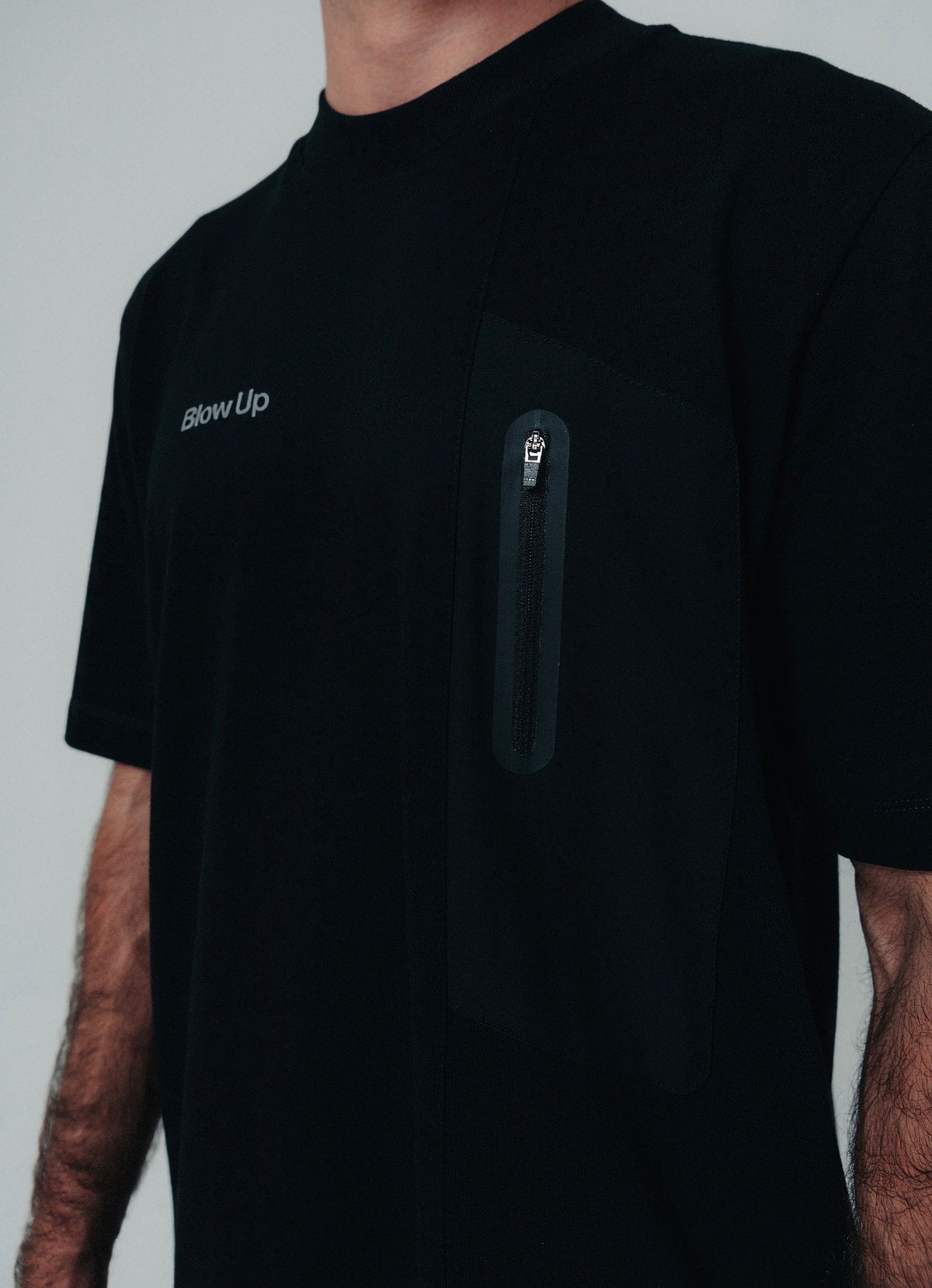 CAMISETA BLOW UP BLACK CLASSIC FIT T-SHIRT CLF9-1100