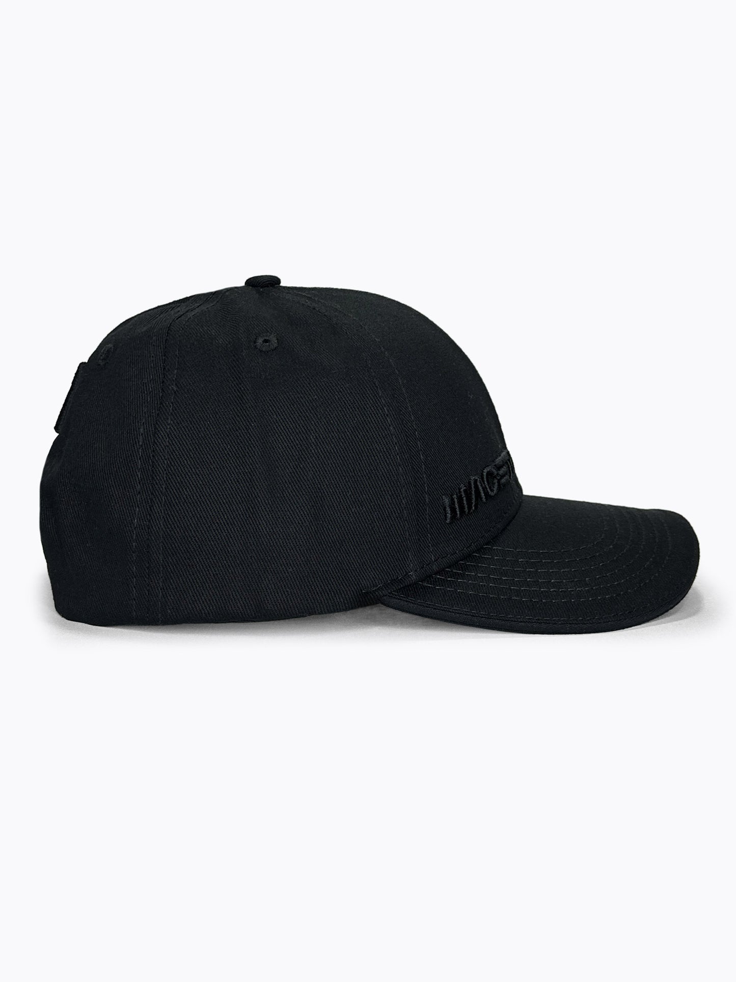 GORRA MACETO SANDUCHADA NEGRA