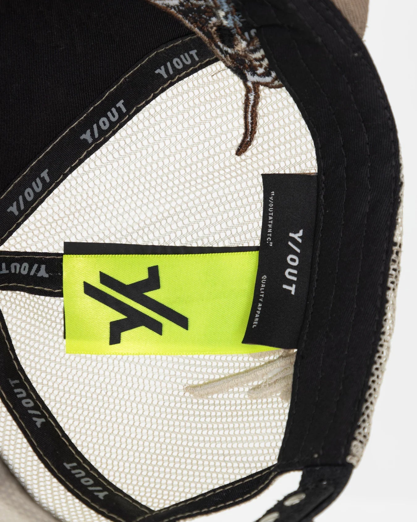 GORRA Y OUT DARK CAP