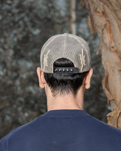 GORRA Y OUT DARK CAP