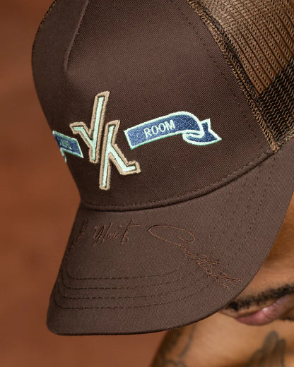 GORRA Y/OUT SIGN HERE