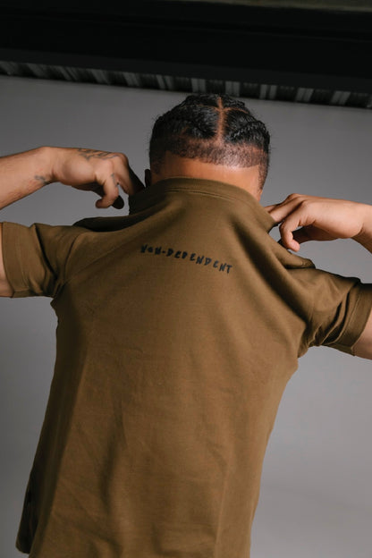 CAMISETA CAPI NON DEPENDENT BROWN